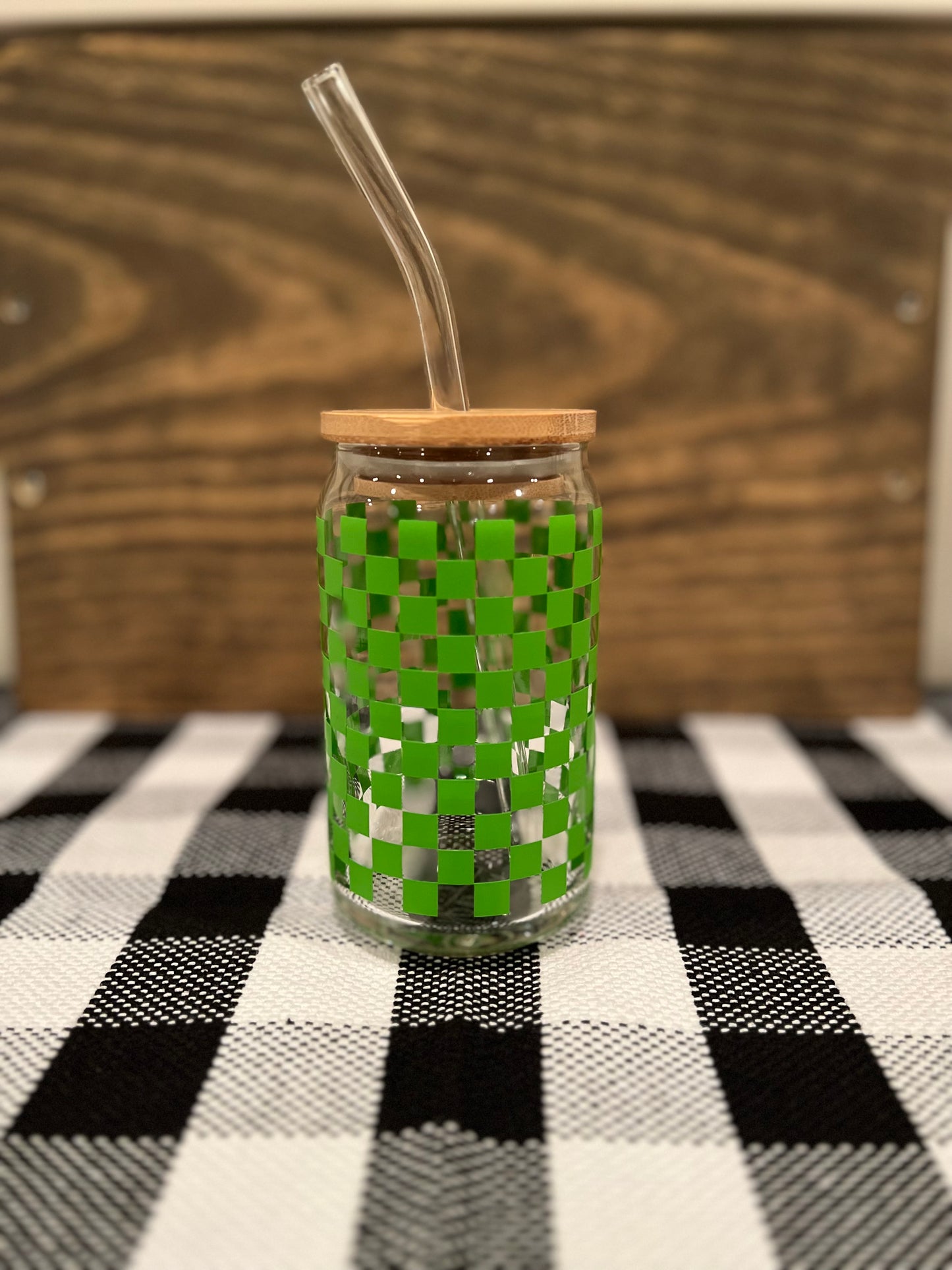 Checkered 16oz Libbey Glass with Lid and Straw