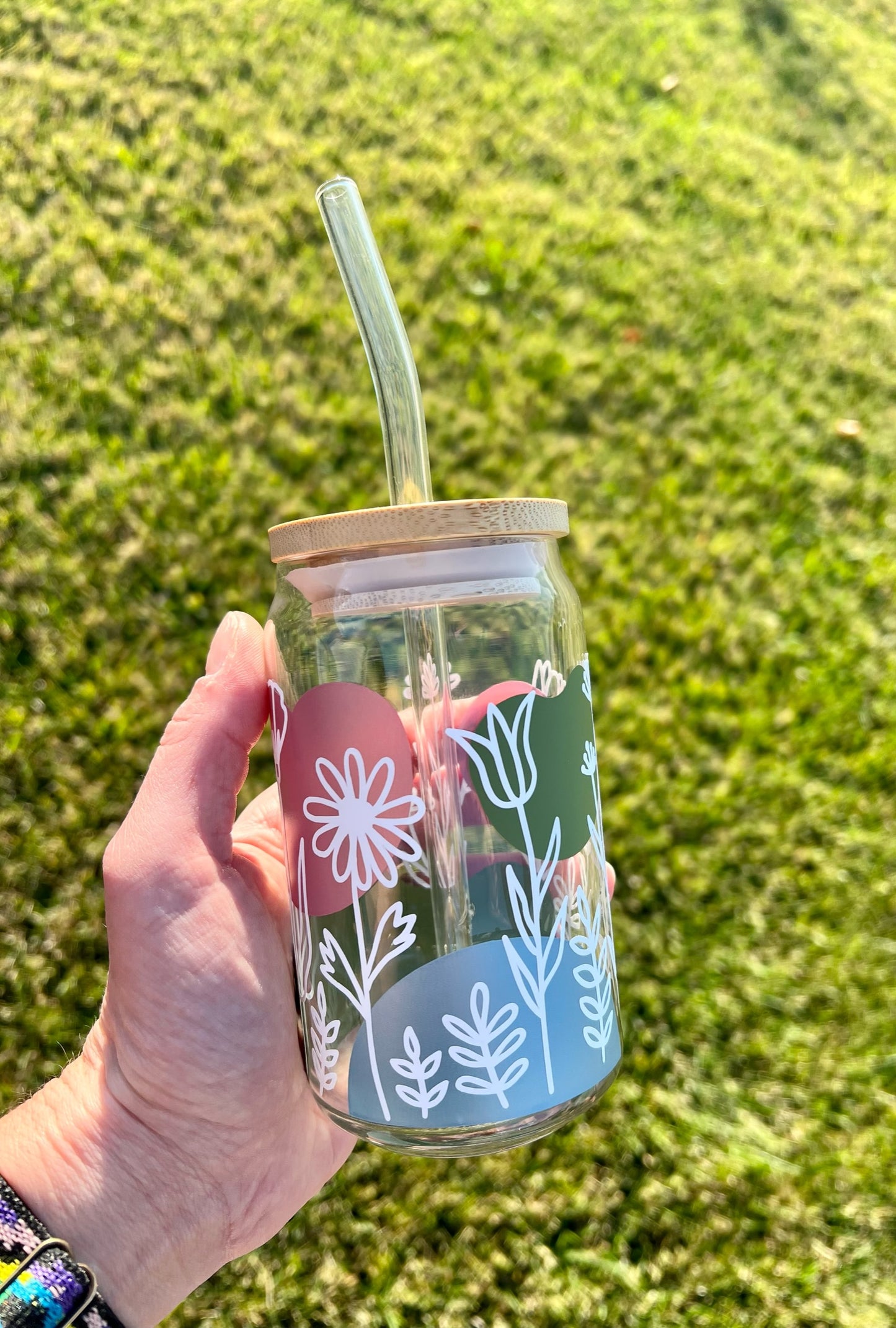 Wildflower- Colors 16oz Libbey Glass with Lid and Straw