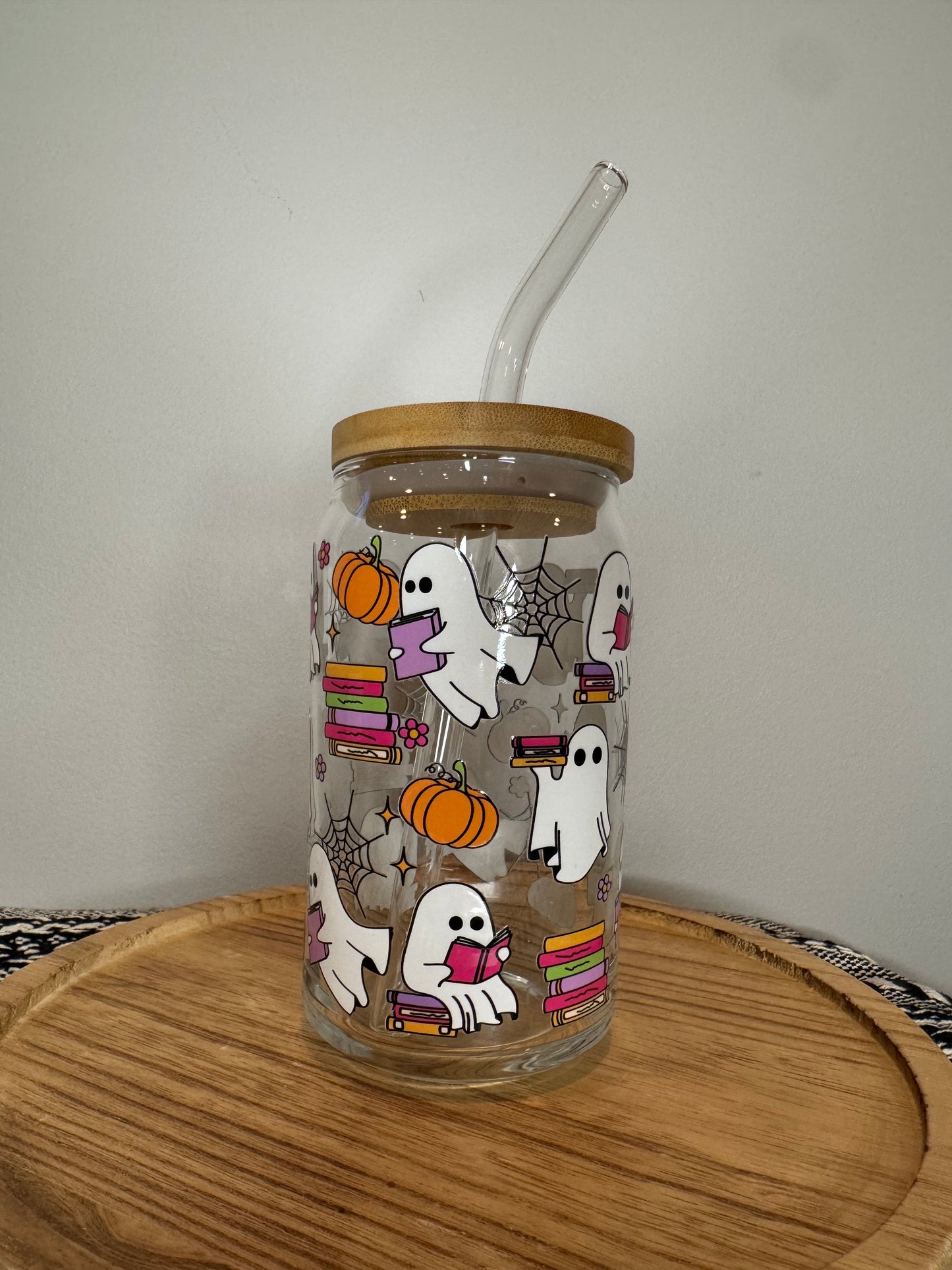 Ghost with books 16oz Libbey Glass with Lid and Straw